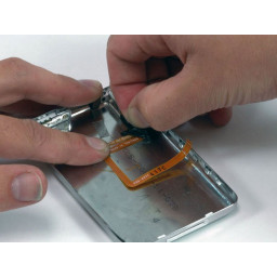 Замена гнезда для наушников и переключателя iPod Classic